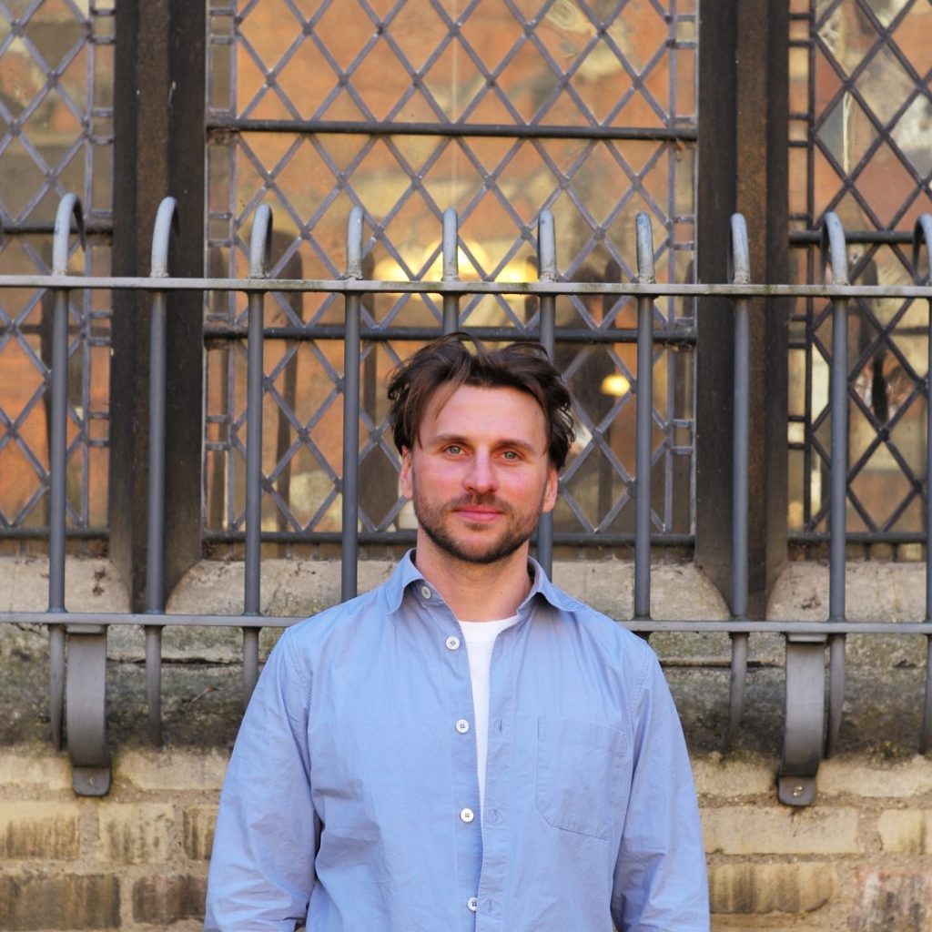 Dr Aleksandr Montelli